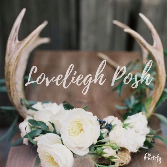 Welcome to my closet! โจ - Picture 1 of 2